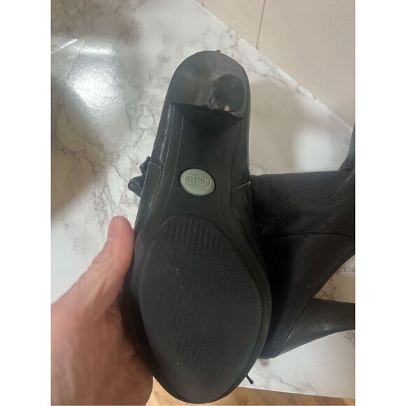 Me Too JUJU Black Leather Ruffle Top Booties 4” Spike Heels Size 7 - Picture 5 of 7